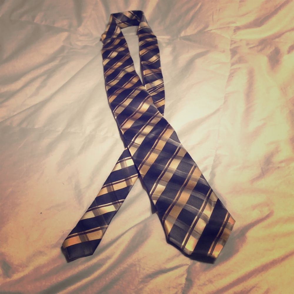 Croft and Barrow neck tie